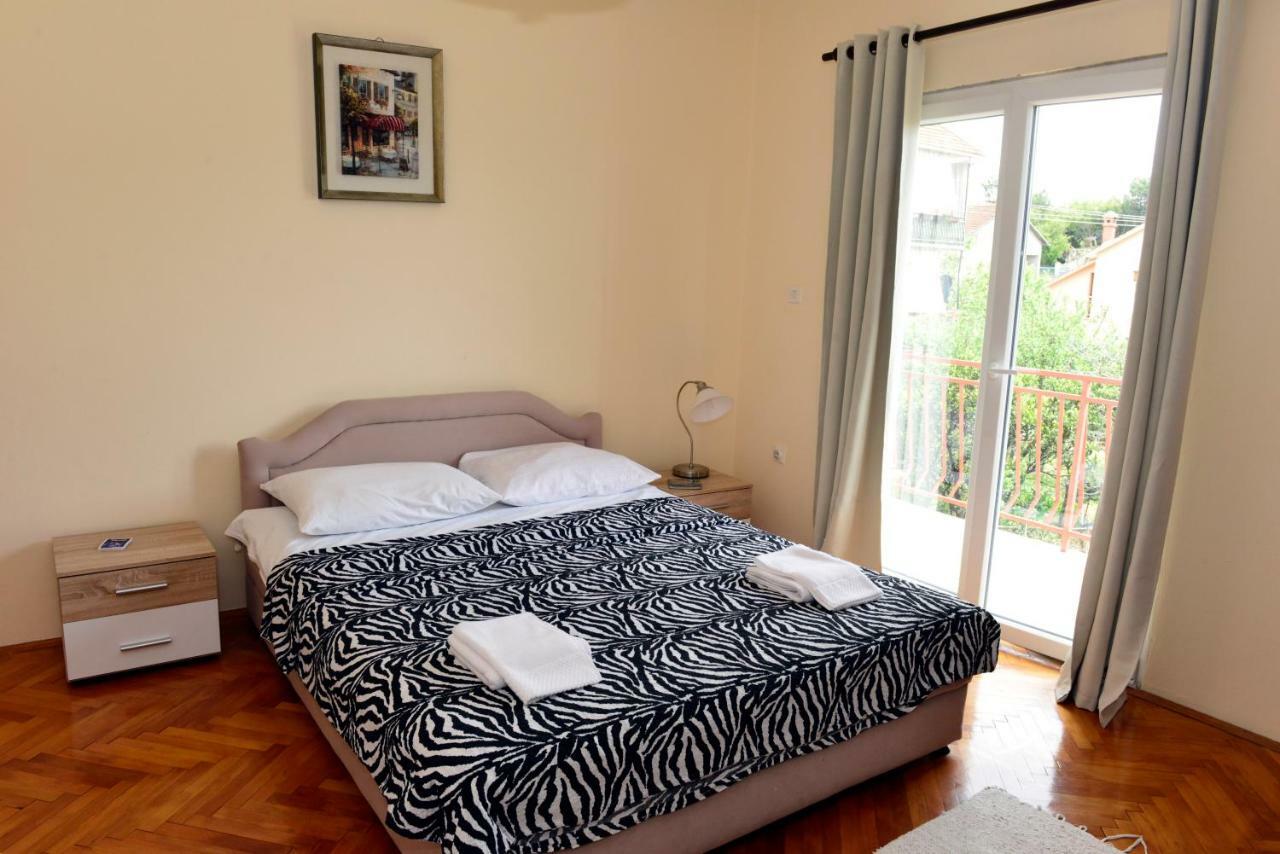 Sobe Tivat Hotel Екстериор снимка